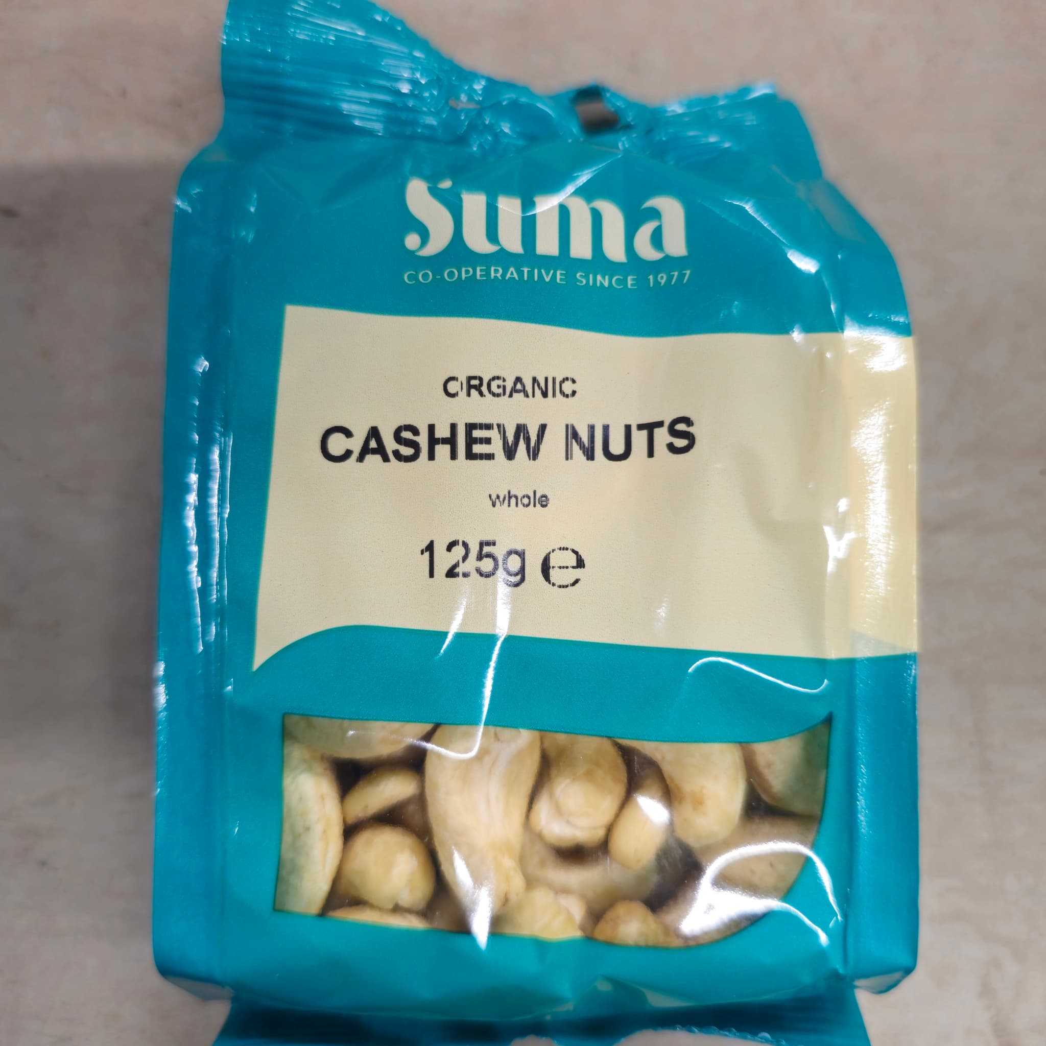 Organic Cashew Nuts 125g